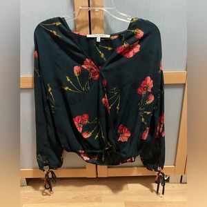 Stitch Fix Collective Concepts - Aimee Tie Detail Surplice Top XSP Floral EUC
